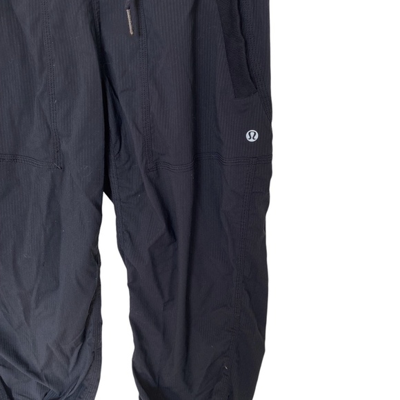 Lululemon Studio Crop Black Size 4 (approx) - Picture 11 of 14